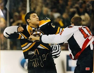 Milan Lucic Boston Bruins Signed Autographed Fight vs Capitals 16x20- G - Picture 1 of 1