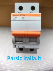 INTERRUTTORE MAGNETOTERMICO MERL. GERIN DomA42-2P-C-10A-4500A 2P 17388 Y0633 - Imagen 1 de 5