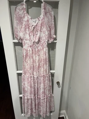 Baltic Born Алиса макси платье розовый Berry белый цветочный туалет со сборками ярусный XL - Изображение 1 из 4