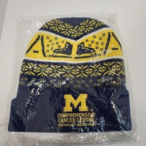 New University of Michigan Hockey Knit Hat Beanie Comprehensive Cancer Center - Foto 1 di 2