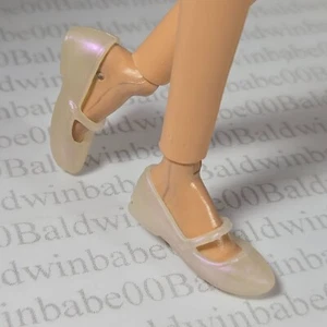 SHOES ~PWM) 11.5" DOLL MADE TO MOVE FASHIONISTA IRIDESCENT WHITE MARY JANES FLAT - Picture 1 of 7