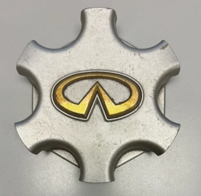 01 02 03 Infiniti QX4 OEM Wheel Center Hub Cap 403423W700 73675  w/GOLD LOGO — 第 1/4 张图片