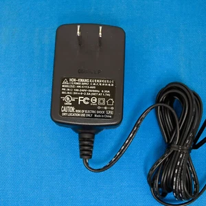 Fuente de alimentación conmutada Hon-Kwang (5V) - (0 ~ 2500ma) P/No. HK-C113-A05 (NTSC-FC) - Imagen 1 de 4
