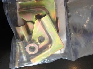CC12 CENTRAL STEEL INC. CGDSCC12 CORNER CLAMP KIT 1.5 INCH STRINGER 140549 - Bild 1 von 2