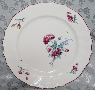 SUPERBE ANCIENNE ASSIETTE PORCELAINE TENDRE DE TOURNAI DECOR FLEURS POLYCHROME - Photo 1/4