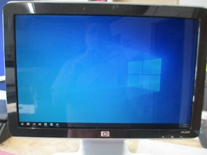 HP W1707 LCD Monitor 17" inch With Built in Speakers - Picture 1 of 5