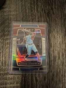 Vladimir Guerrero Jr 2022 Select Tri-Color Prizm Concourse #73 Blue Jays M28