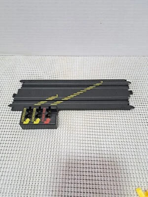 Tyco Mattel Hot Wheels 9" Straight Slot Car Terminal Track B5832 A - image 1 of 4