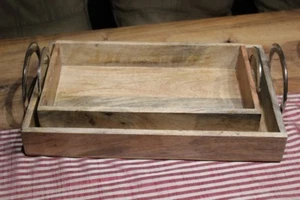 Stabiles Holztablett mit Metallgriffe, in 2 Größen erhältlich, Tablett aus Holz - Bild 1 von 5