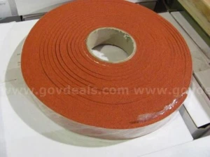 Rot Silikon Schwammgummi Dichtung Streifen Rolle 1,5" x 1/4" x 30' Großpackung Posten verfügbar - Bild 1 von 3