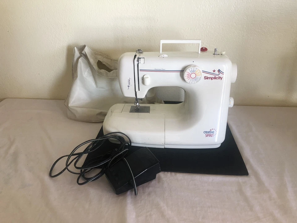 Simplicity Americana Series model sa1500 Sewing Machine  - Image 1 of 4