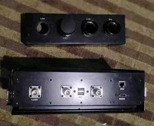  UHF RFID Leser 3 Antennenanschlüsse HM-UHF SHENZHEN WINS TECHNOLOGY gebraucht wie besehen  - Bild 1 von 5