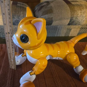 Zoomer Kitty, Whiskers The Orange Tabby Toy Cat - Picture 1 of 21