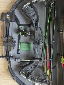 Hoyt RX-3 Ultra Carbon RedWRX Compound Bow Kuiu Verde - Picture 1 of 5