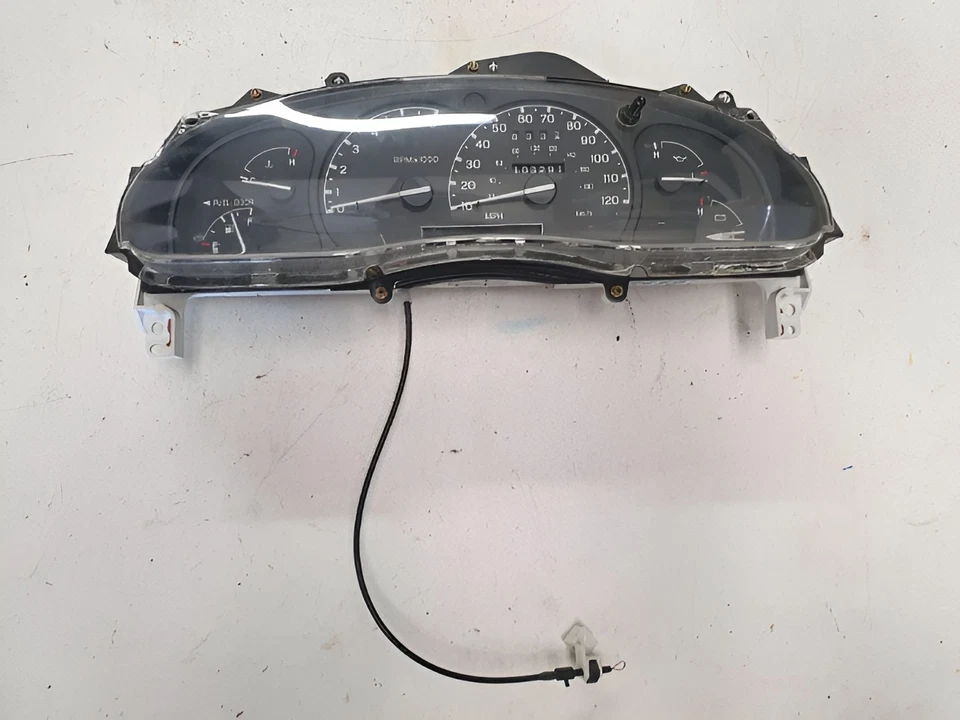 2001-2003 Ford Ranger Speedometer Gauges Cluster XLT MPH (tachometer) Foto 1 de 3