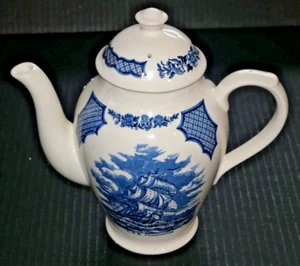 Cafetera de porcelana azul con tapa Alfred Meakin Fairwinds - Imagen 1 de 9