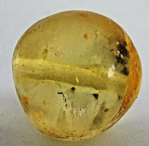 Bola de ámbar natural @ 1,2 cm con agujero - Imagen 1 de 6