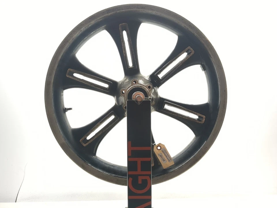 Llanta delantera recta Victory Vision Tour 08-15 18x3,50 Foto 1 de 4