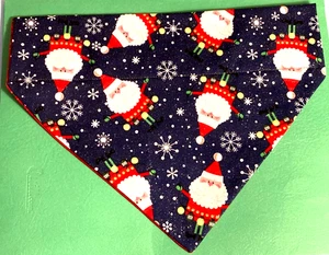 Over Collar SlideOn Pet Dog Cat Bandana Scarf  CHRISTMAS SPARKLE SANTAS  LARGE - Picture 1 of 1