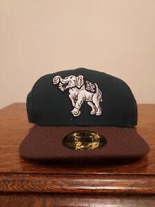 Oakland Athletics Beef and Broccoli new era fitted hat size 7 1/8