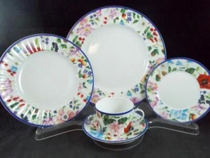 Royal Limoges Floraison 5 Piece Place Setting - Picture 1 of 12
