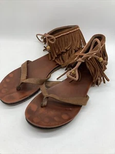 MIA NATIVE BROWN LEATHER FRINGE WOMEN SANDALS Size 9 - Picture 1 of 9