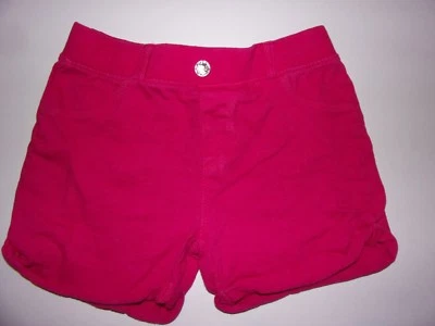 Diva: Pantalones Cortos 3T Rosa Caliente con 2 Bolsillos Traseros para Niñas  Foto 1 de 4