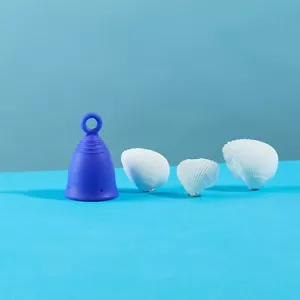 Peachlife Ring Pull Menstrual Cup | Silicone | Medium Size - Extra Firm - Picture 1 of 14