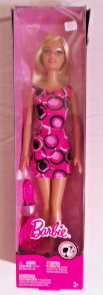 BARBIE Chic Poupée doll MATTEL B8837 Asst B6382 de 2003