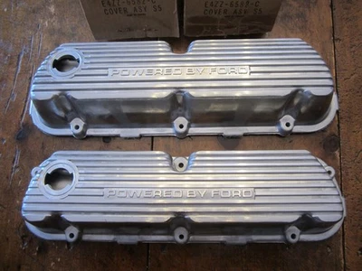 Novo na Caixa 1983-1985 Ford Mustang GT "POWERED BY FORD" Capas de Válvulas - Imagem 1 de 4