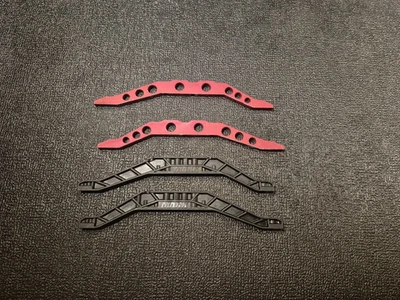 LOTE DE SOPORTES DE SOPORTE CENTRAL TRAXXAS E MAXX ALUMINIO ROJO Y OEM Foto 1 de 2