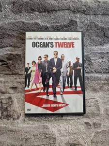 Oceans Twelve / 12 - George Clooney - Brad Pitt - Matt Damon - DVD / Film - Foto 1 di 2