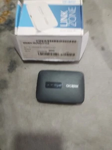Alcatel MW40V Link Zone 4G  Black Wi-Fi Hotspot Router Dongle - Picture 1 of 4
