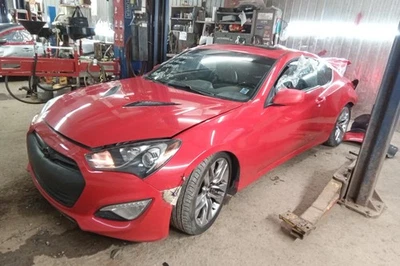 2013 Hyundai Genesis Manual Transmission OEM 118K Miles - LKQ439686749 - Image 1 of 3