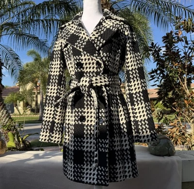 Casaco feminino 40% lã expresso preto branco botão frontal tamanho P  - Imagem 1 de 4