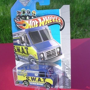 Rescate táctico SWAT. Hot Wheels City 12/250. Combat Medic. ¡Nuevo en Blister Pack! - Imagen 1 de 2