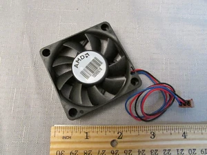 AMD Delta 12V CPU Lüfter p/n AFB0612MC - Bild 1 von 2