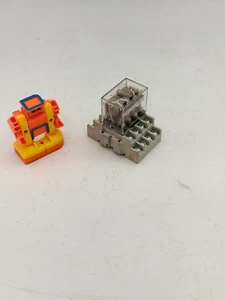 Eaton D7PR4A Relay w/ D7PA4 Socket, 120VAC (Used) - Picture 1 of 8