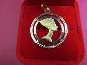 Colgante Queen Nefertiti grande vintage de oro amarillo liso de 14 K 26,5 mm diseño raro - Imagen 1 de 8