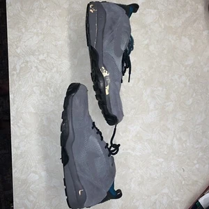 Vintage Nike Yewtah Men’s Shoes Size 10.5 Not Wearable Crumbling Read Descrip - Picture 1 of 15