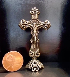 Dollhouse Miniature Cross Ornate Bronze 1:12 Scale for Mantle~Table OOAK New - Picture 1 of 4