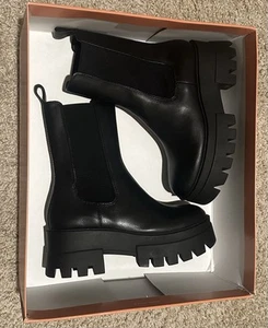 GB Down-town Leather Chunky Sole Platform Black Boots Size 6 Medium NWOT - Picture 1 of 10