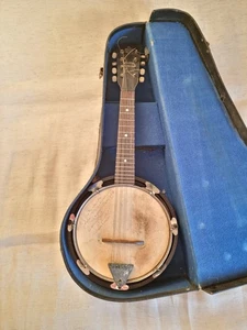 WWII Era Melody Junior G.H.&S Mandolin Banjo 🇬🇧 w/ 1943 Polish Inscription  - Foto 1 di 24