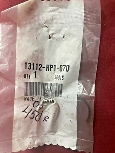 OEM Honda TRX 450 R A, 04-05 CLIP, PISTON PIN (21MM) - 13112-HP1-670 - Picture 1 of 2