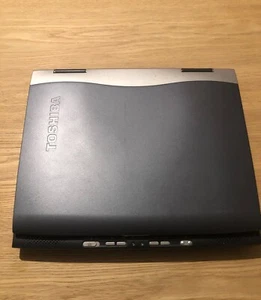 Toshiba Laptop Satellite 1700-200 with carry case & chargers Vintage laptop - Picture 1 of 13