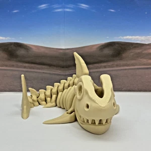 3D Printed Skeleton Shark, 7" Articulated Shark Toy, Fidget ADHD Autism Toy - Picture 1 of 3