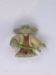 Star Wars Galactic Heroes Yoda Mini Figura Articulada 1.5" 2011 Hasbro Lightsaber - Imagen 1 de 1