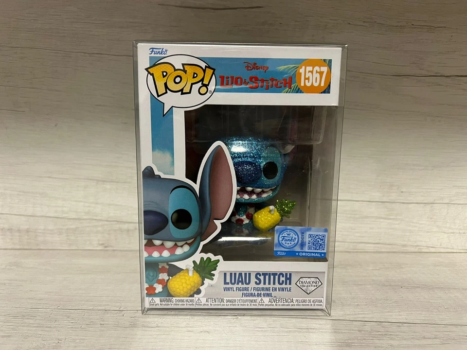 Funko Pop Luau Stitch 1567 Diamond Hollywood Exclusive - Imagen 1 de 4