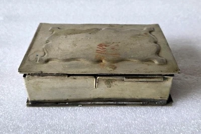 Caja de tuercas de betel de latón vintage caja antigua niquelada tallada a mano hecha en Alemania Foto 1 de 4