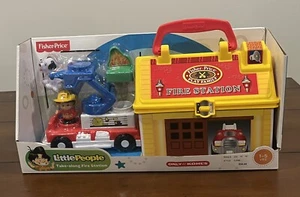 Fisher Price Little People Take-along Fire Station Style CJF86 Very Rare - Picture 1 of 10